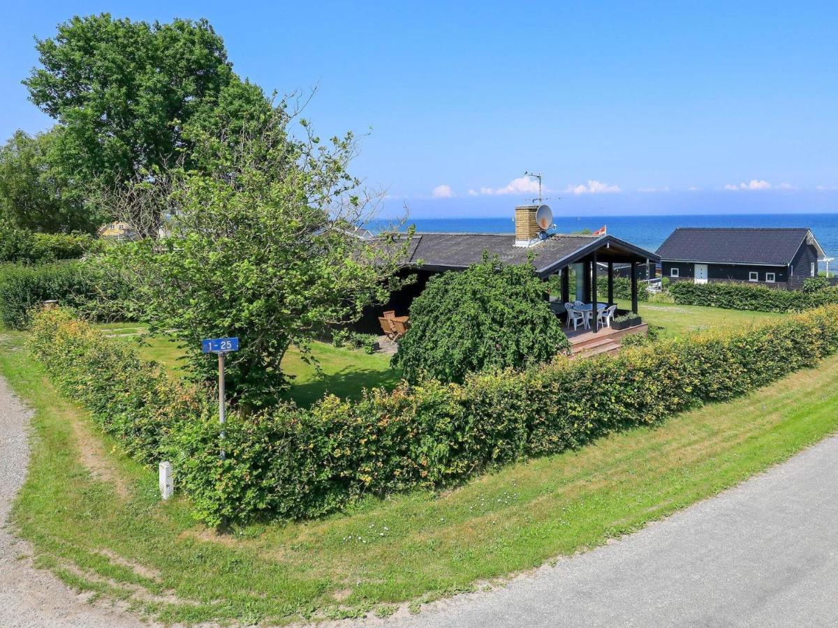 6 Person Holiday Home In Hesselager Exterior foto
