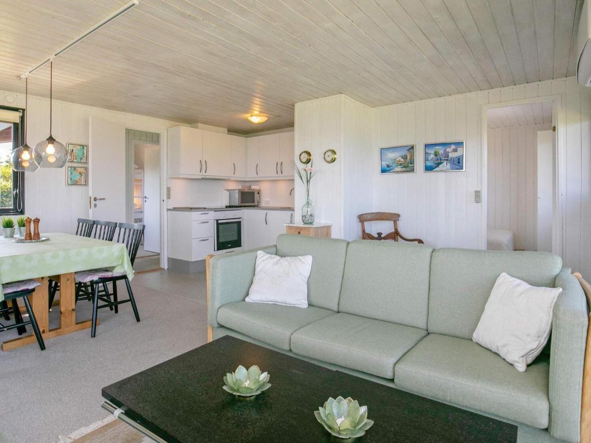 6 Person Holiday Home In Hesselager Exterior foto